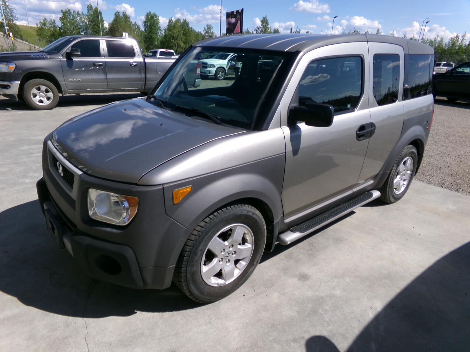 2004 HONDA Element