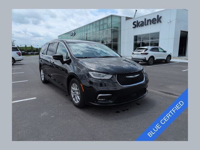 2023 CHRYSLER Pacifica
