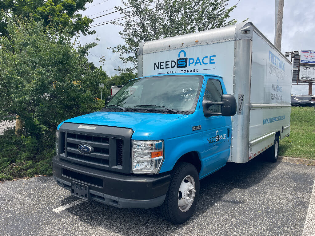 2019 FORD E-350