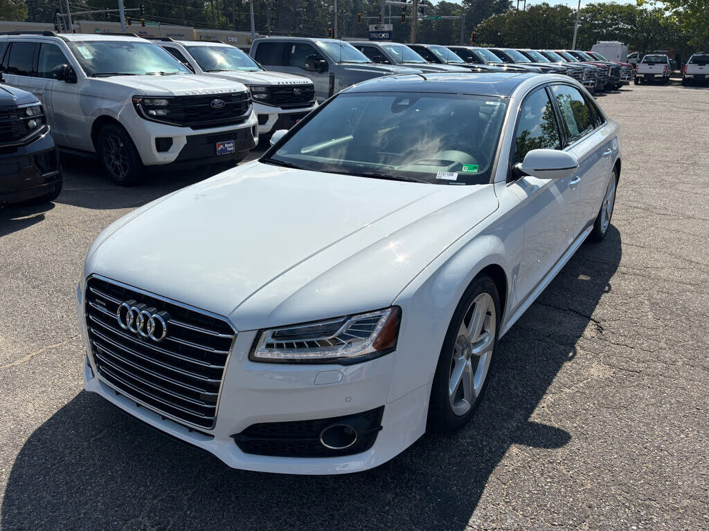 2018 AUDI A8