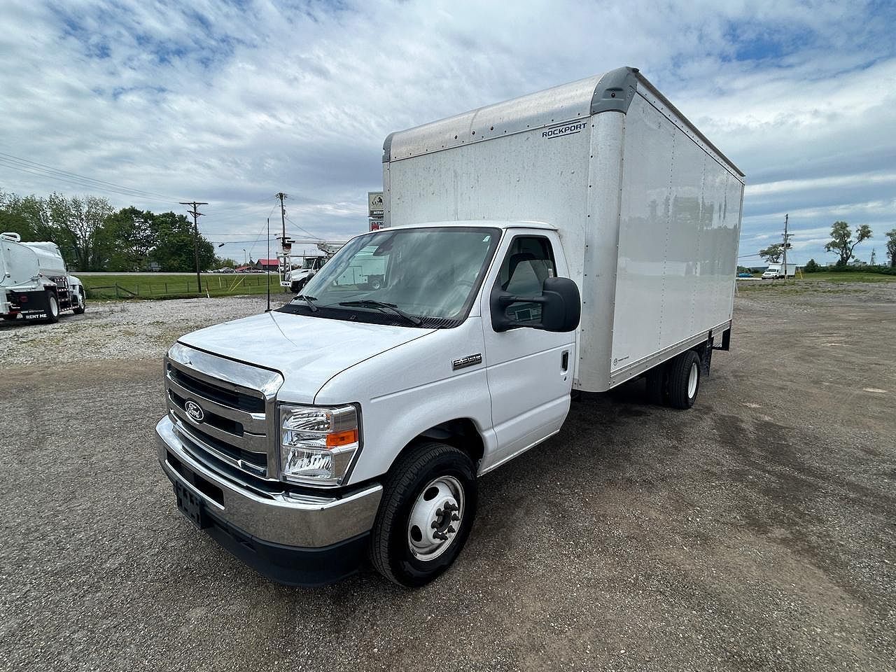 2026 FORD E-350