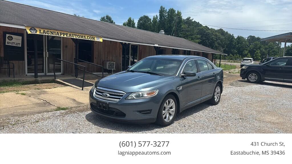 2010 FORD Taurus