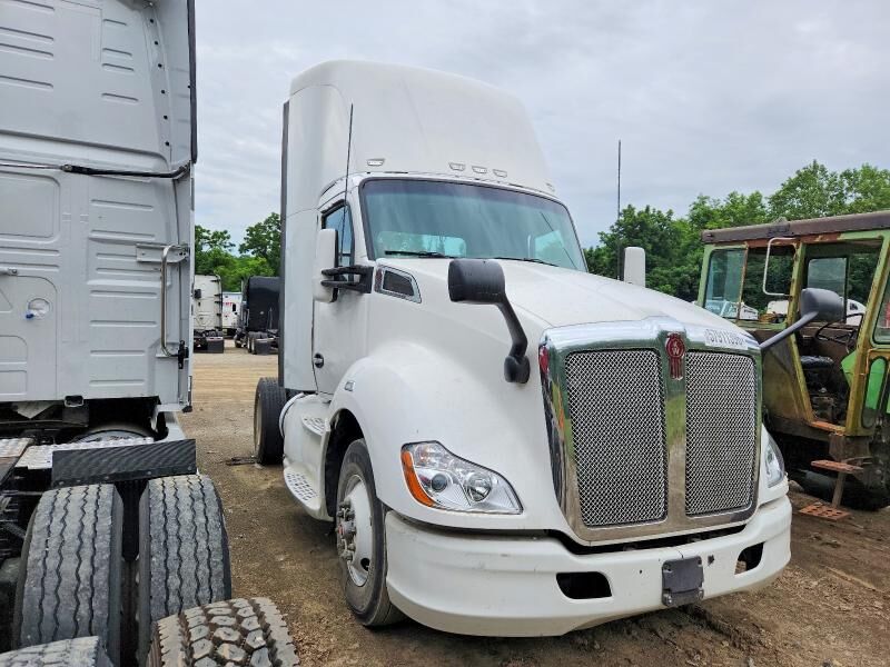 2015 KENWORTH T680