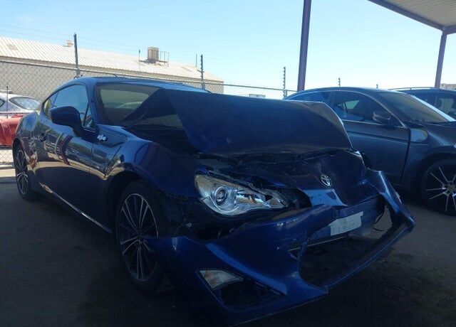 2013 TOYOTA Scion