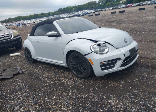 2019 VOLKSWAGEN Beetle
