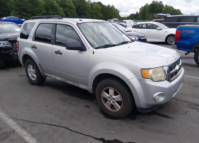 2009 FORD Escape