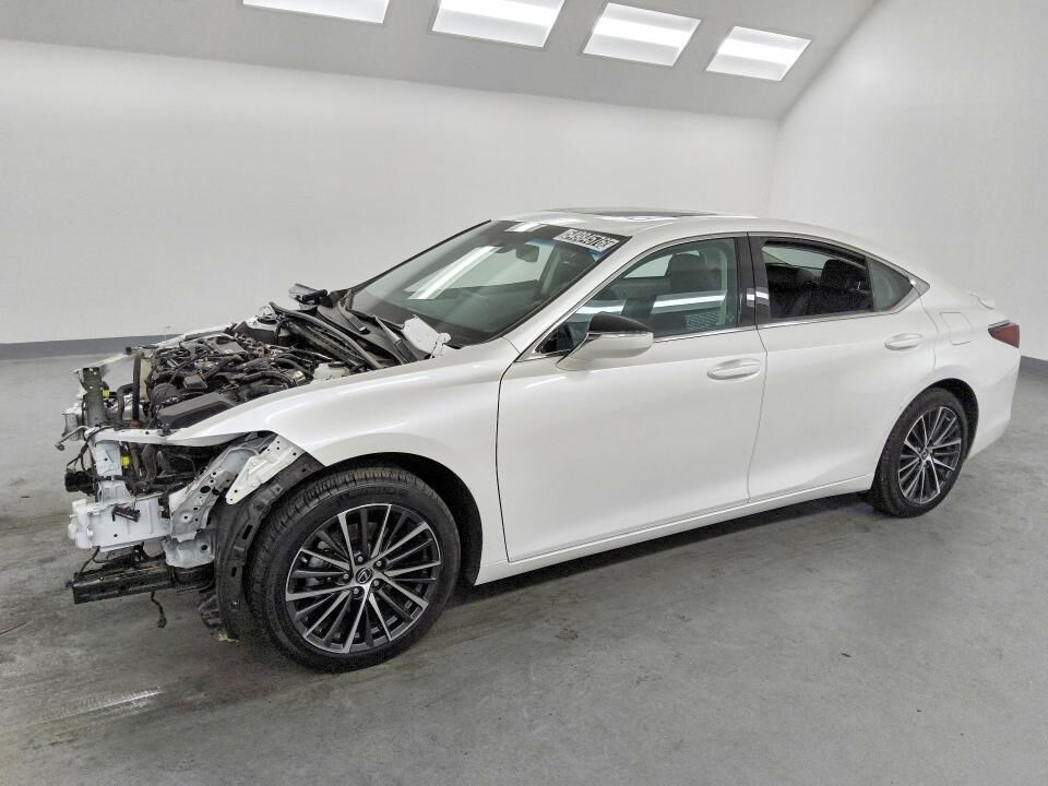 2024 LEXUS ES