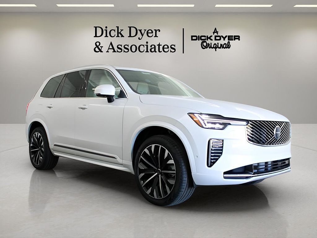 2026 VOLVO XC90