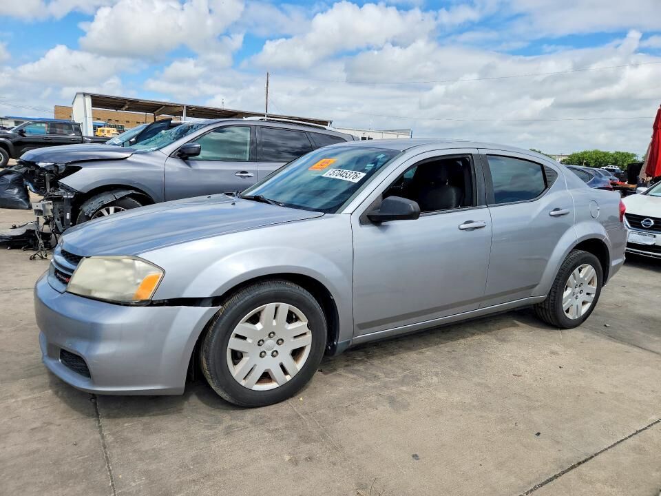 2013 DODGE Avenger