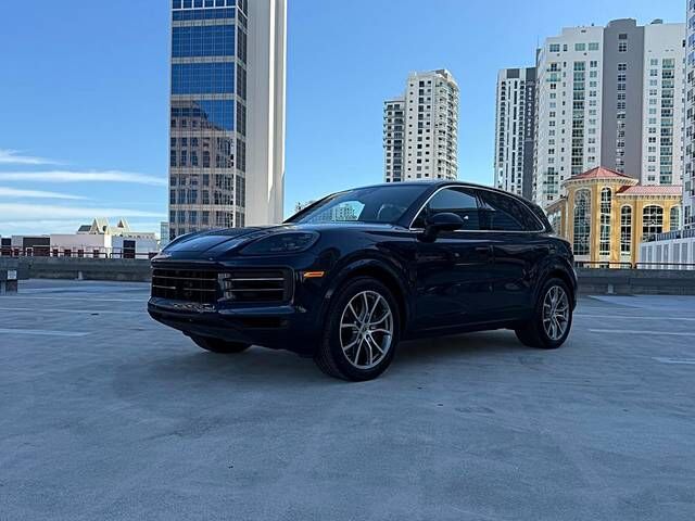 2024 PORSCHE Cayenne