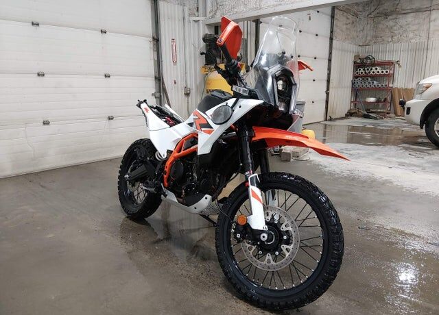 2025 KTM Adventure