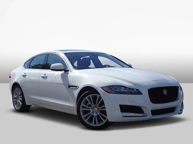 2019 JAGUAR XF