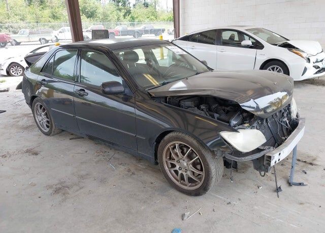 2002 LEXUS IS