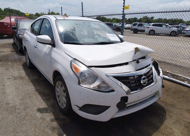 2018 NISSAN Versa