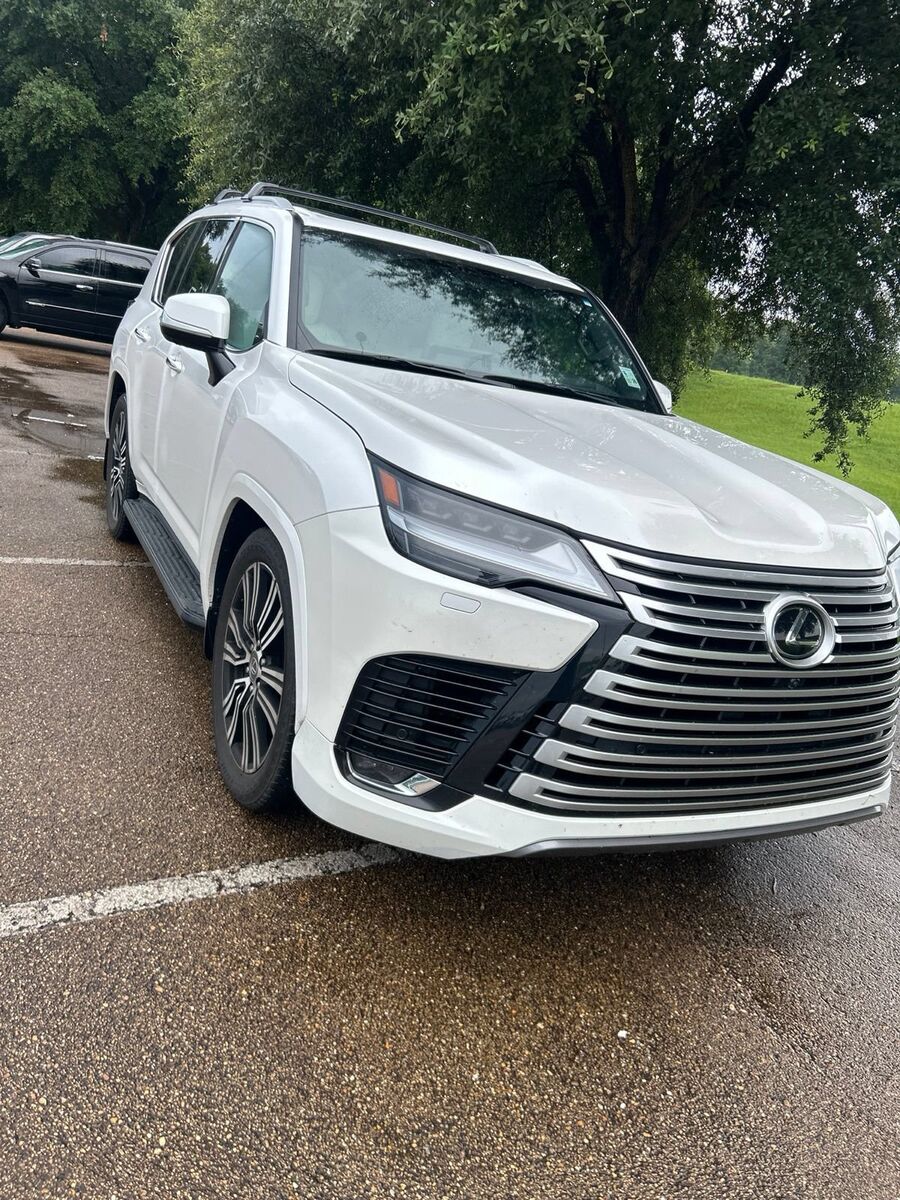 2022 LEXUS LX