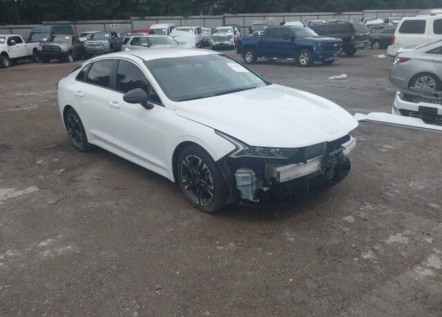 2023 KIA K5