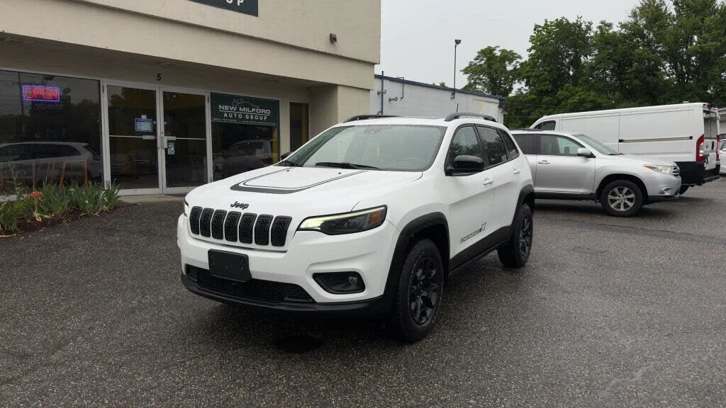 2022 JEEP Cherokee