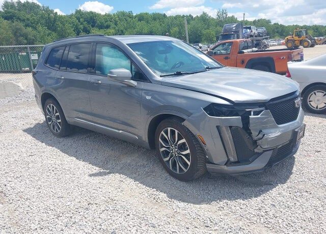 2021 CADILLAC XT6