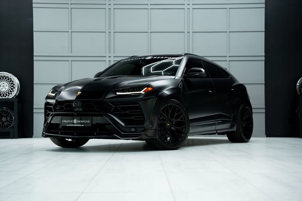 2021 LAMBORGHINI URUS