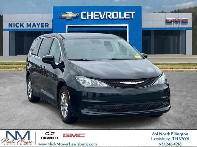 2023 CHRYSLER Voyager