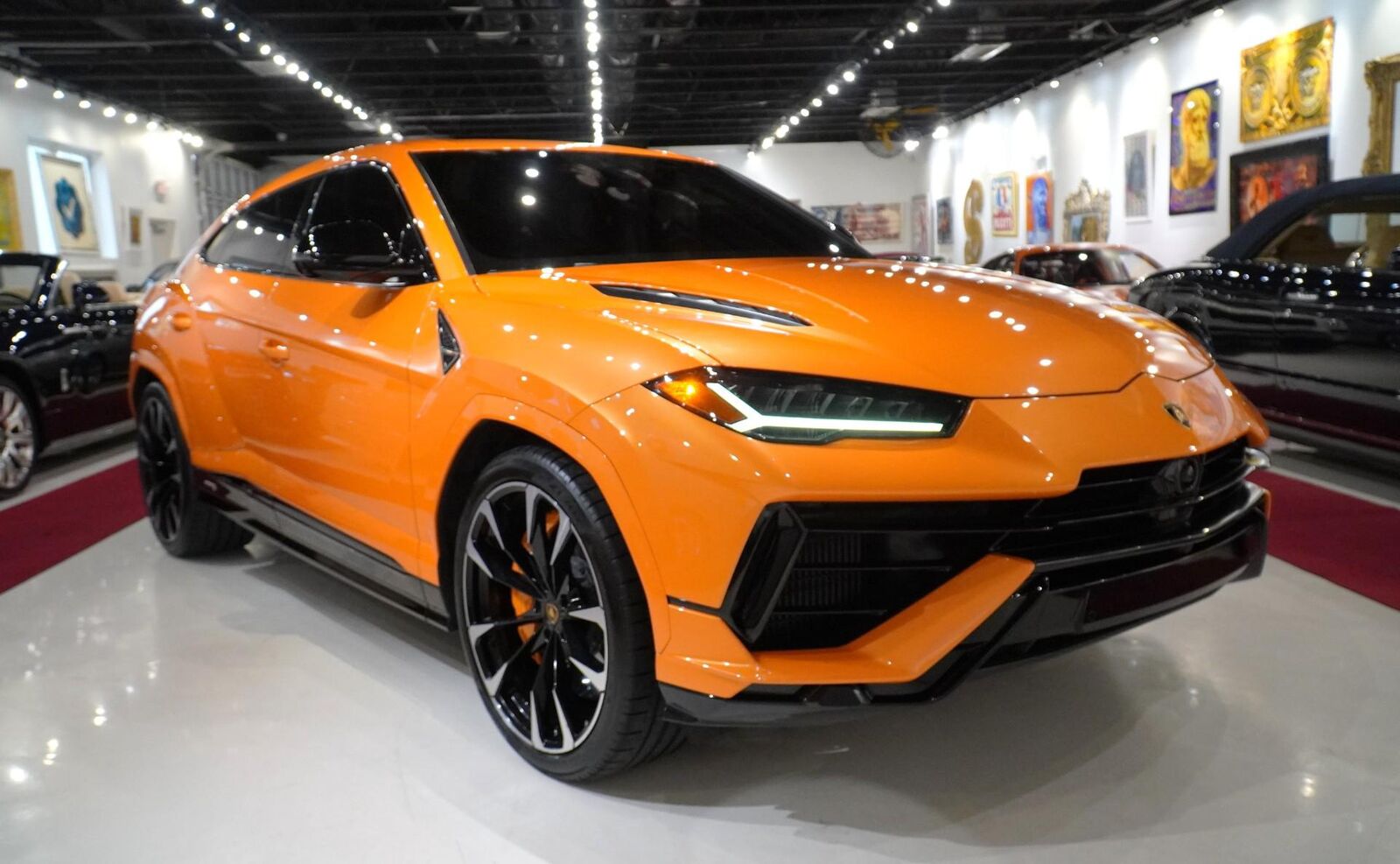 2024 LAMBORGHINI URUS