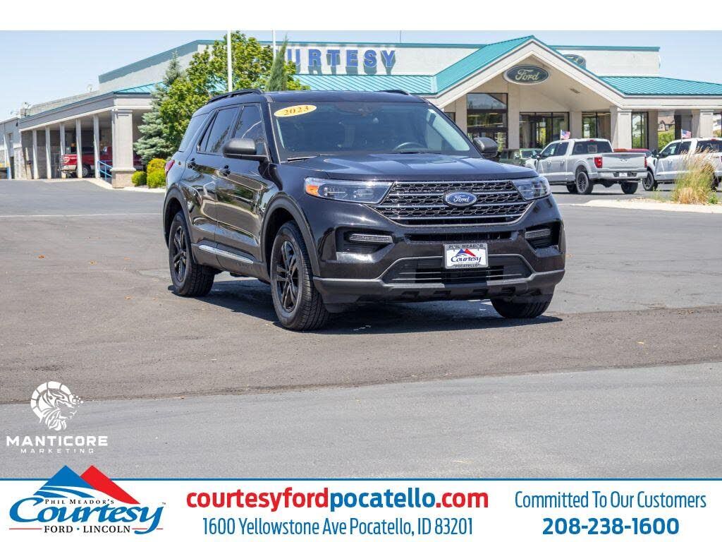 2023 FORD Explorer