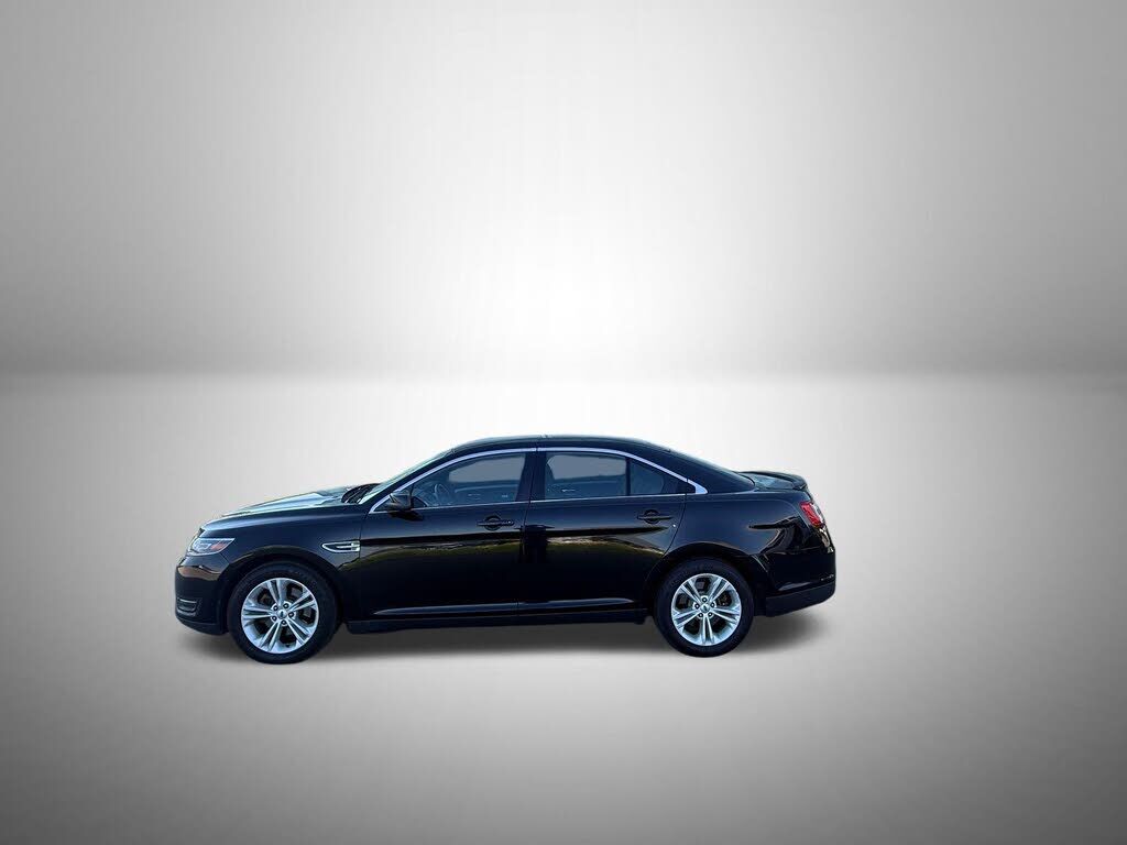 2016 FORD Taurus
