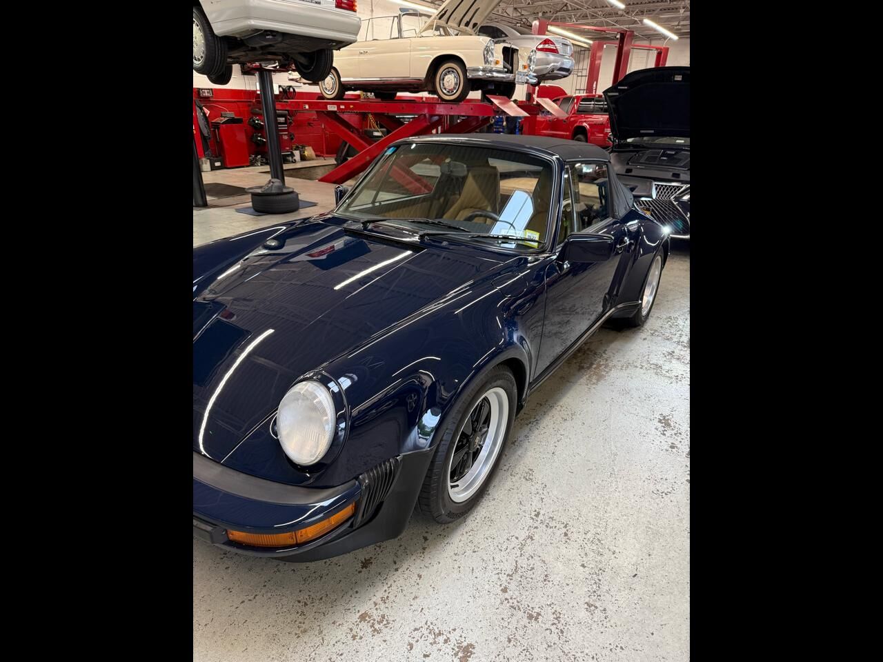 1988 PORSCHE 911