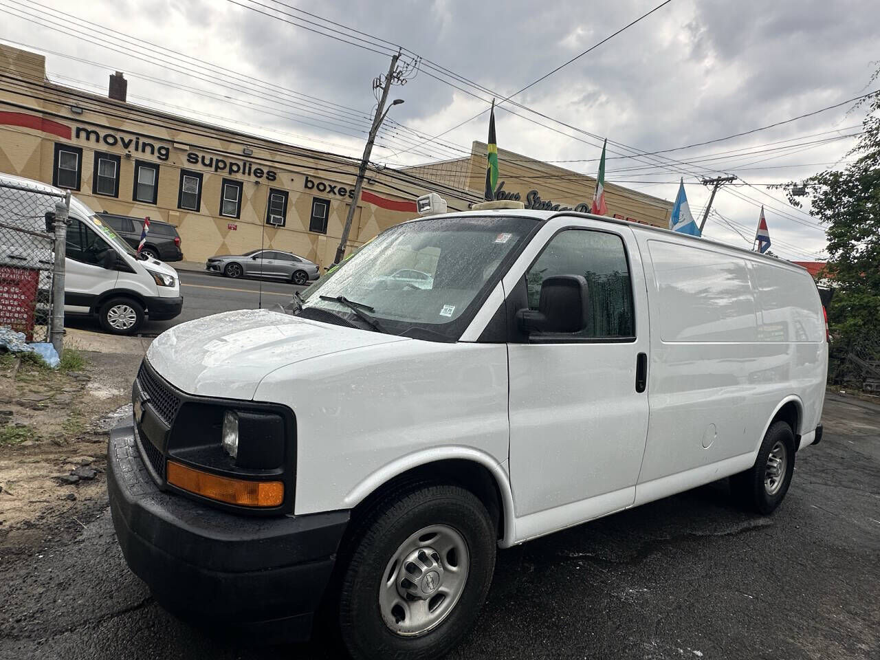 2017 CHEVROLET Express