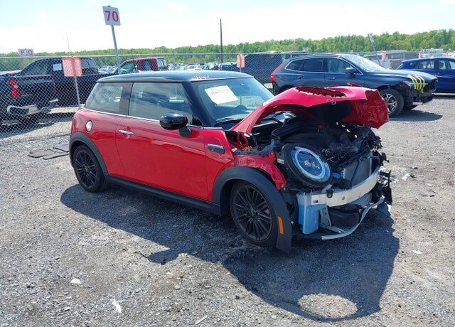 2023 MINI Hardtop