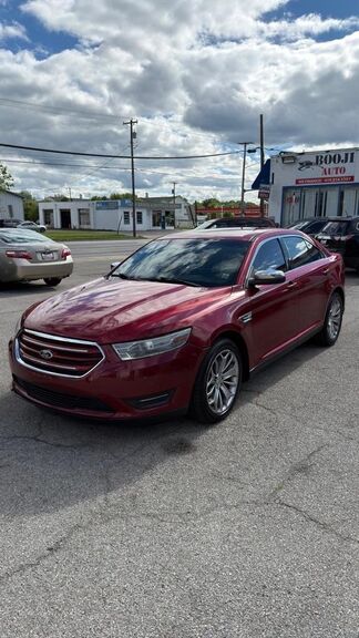 2013 FORD Taurus