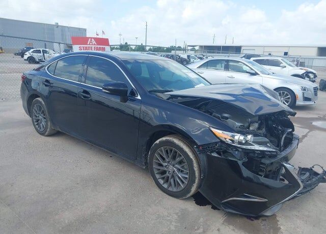2018 LEXUS ES