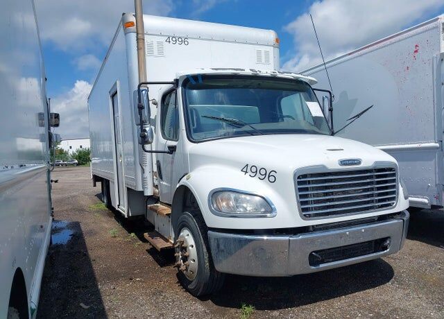 2014 FREIGHTLINER M2