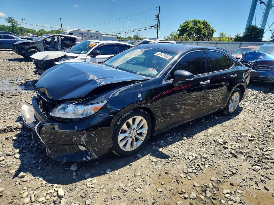 2013 LEXUS ES