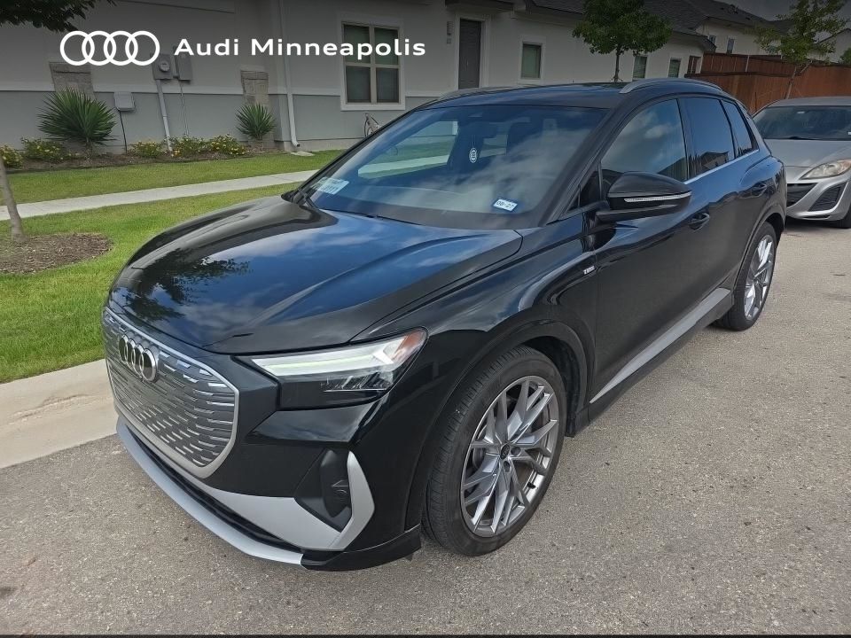 2025 AUDI Q4