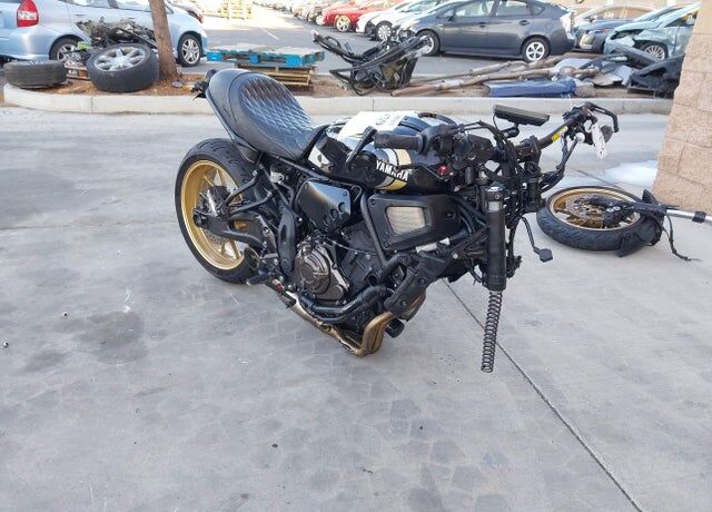 2024 YAMAHA XSR700