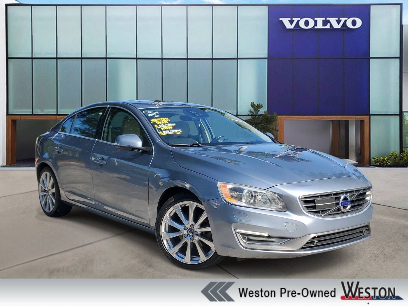 2017 VOLVO S60