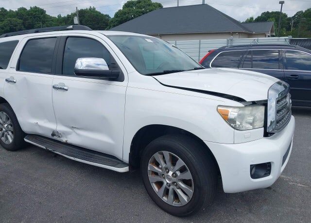2015 TOYOTA Sequoia