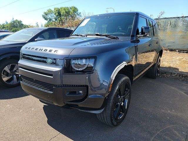 2025 LAND ROVER Defender