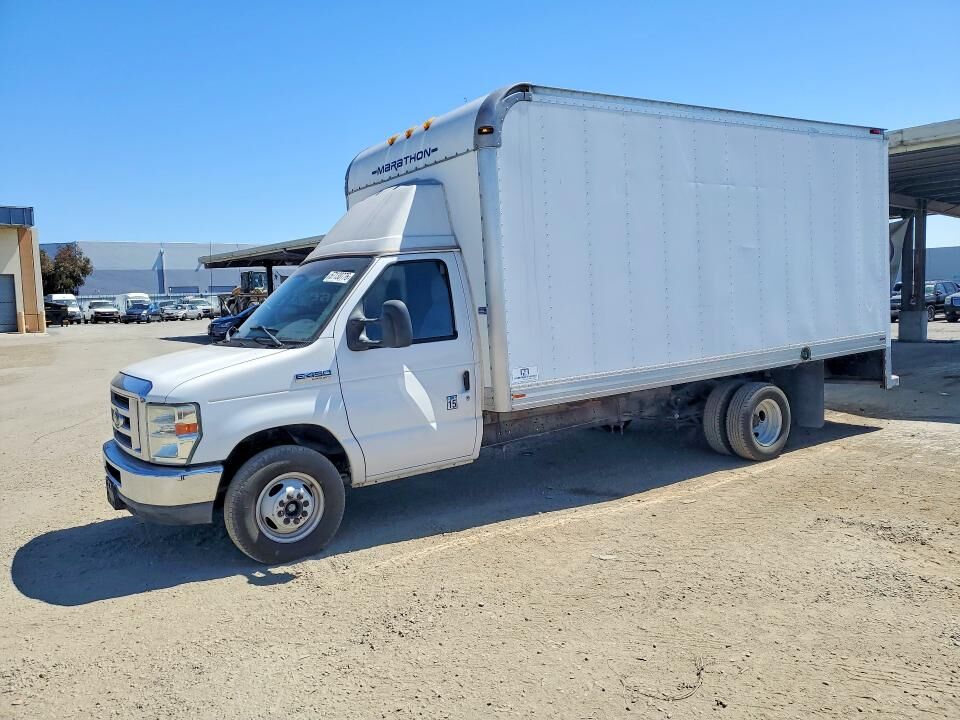 2010 FORD E-450