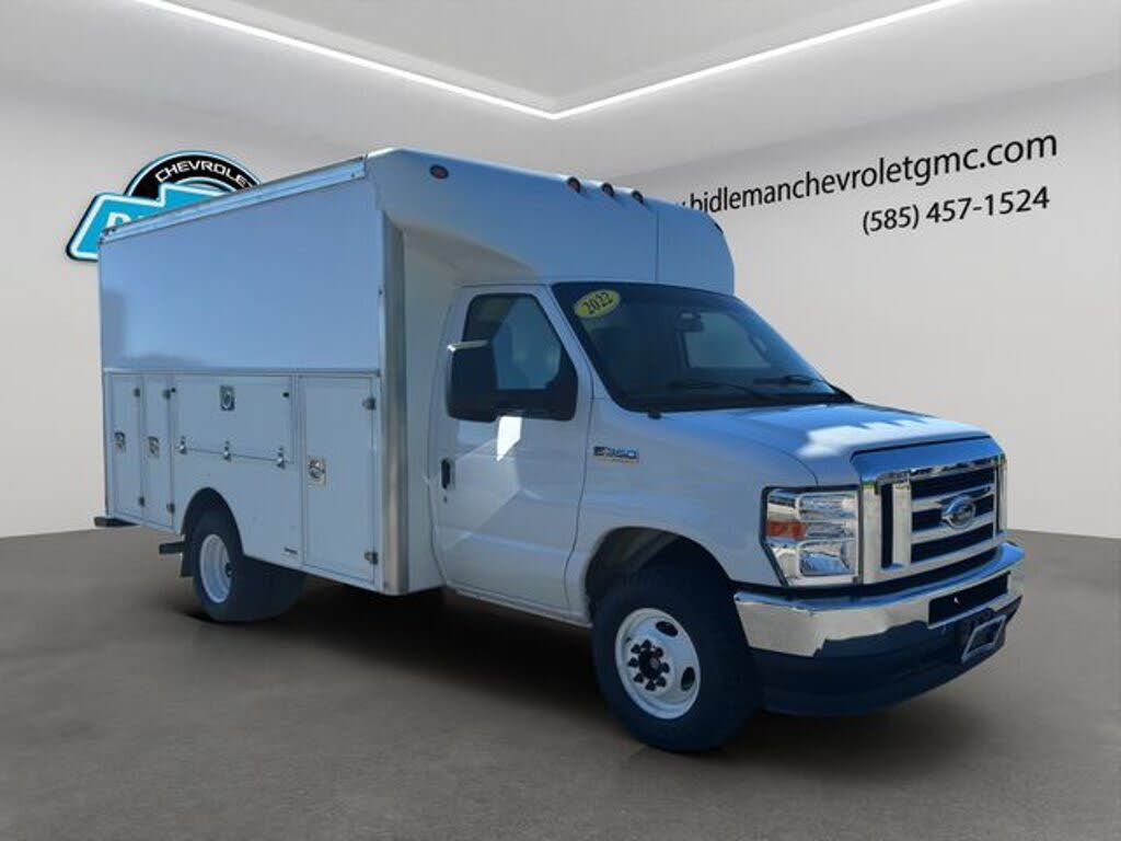 2022 FORD E-350