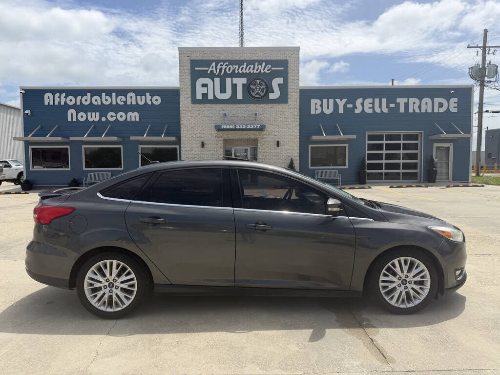 2017 FORD Focus