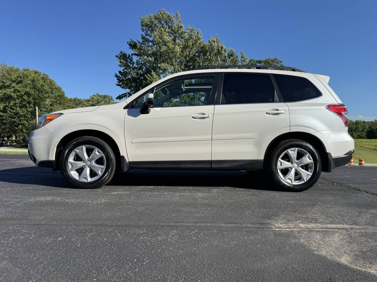 2014 SUBARU Forester