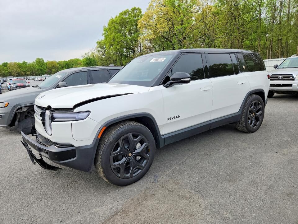 2025 RIVIAN R1S