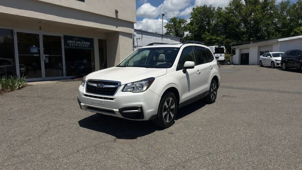 2017 SUBARU Forester