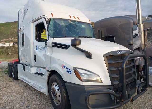 2020 FREIGHTLINER New Cascadia 126" Sleepercab