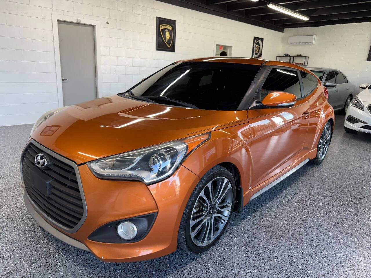2016 HYUNDAI Veloster