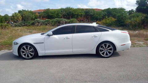 2017 JAGUAR XJ