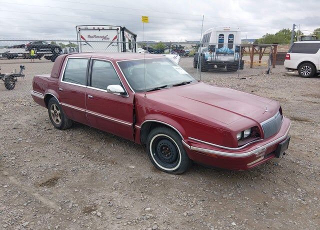 1992 CHRYSLER New Yorker