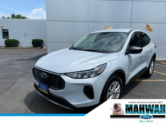 2024 FORD Escape